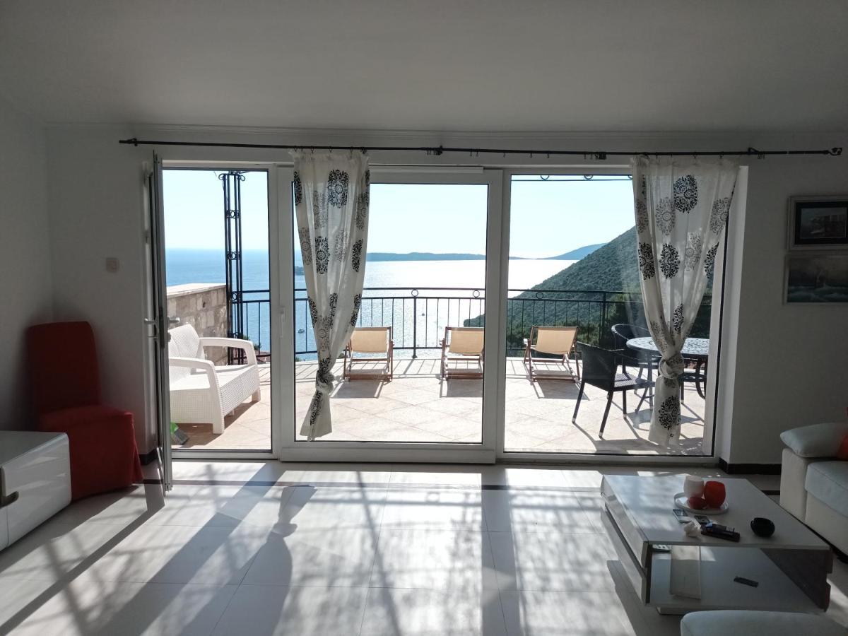 Lustica-Apartment Dora2 แฮร์เซ็ก-โนวี ภายนอก รูปภาพ