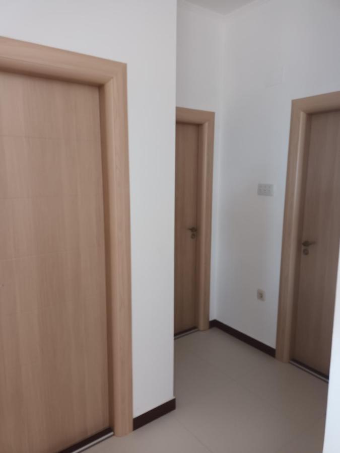 Lustica-Apartment Dora2 แฮร์เซ็ก-โนวี ภายนอก รูปภาพ