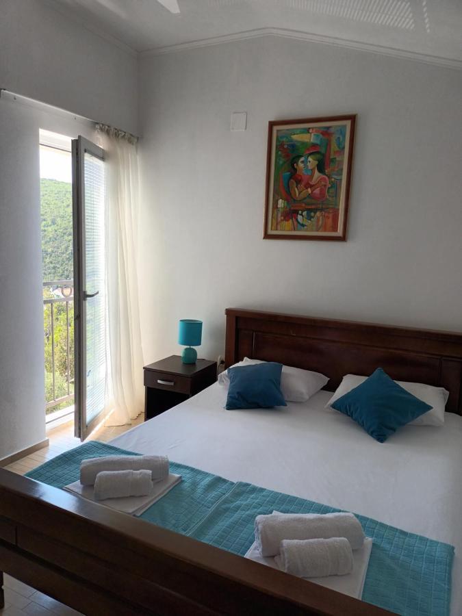 Lustica-Apartment Dora2 แฮร์เซ็ก-โนวี ภายนอก รูปภาพ